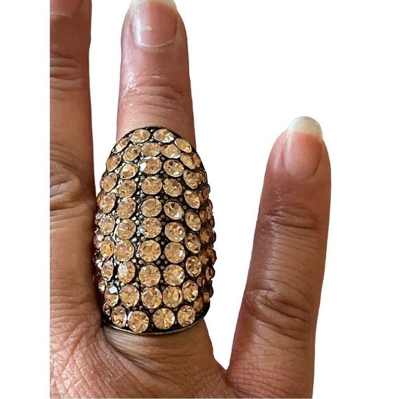 NWOT pink salmon rhinestones knuckle ring US size 6 - Picture 1 of 10
